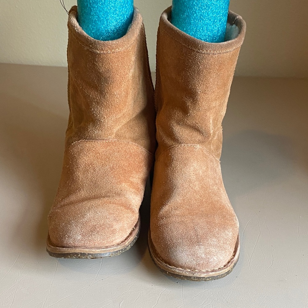 Emu Chestnut Suede Ankle Booties